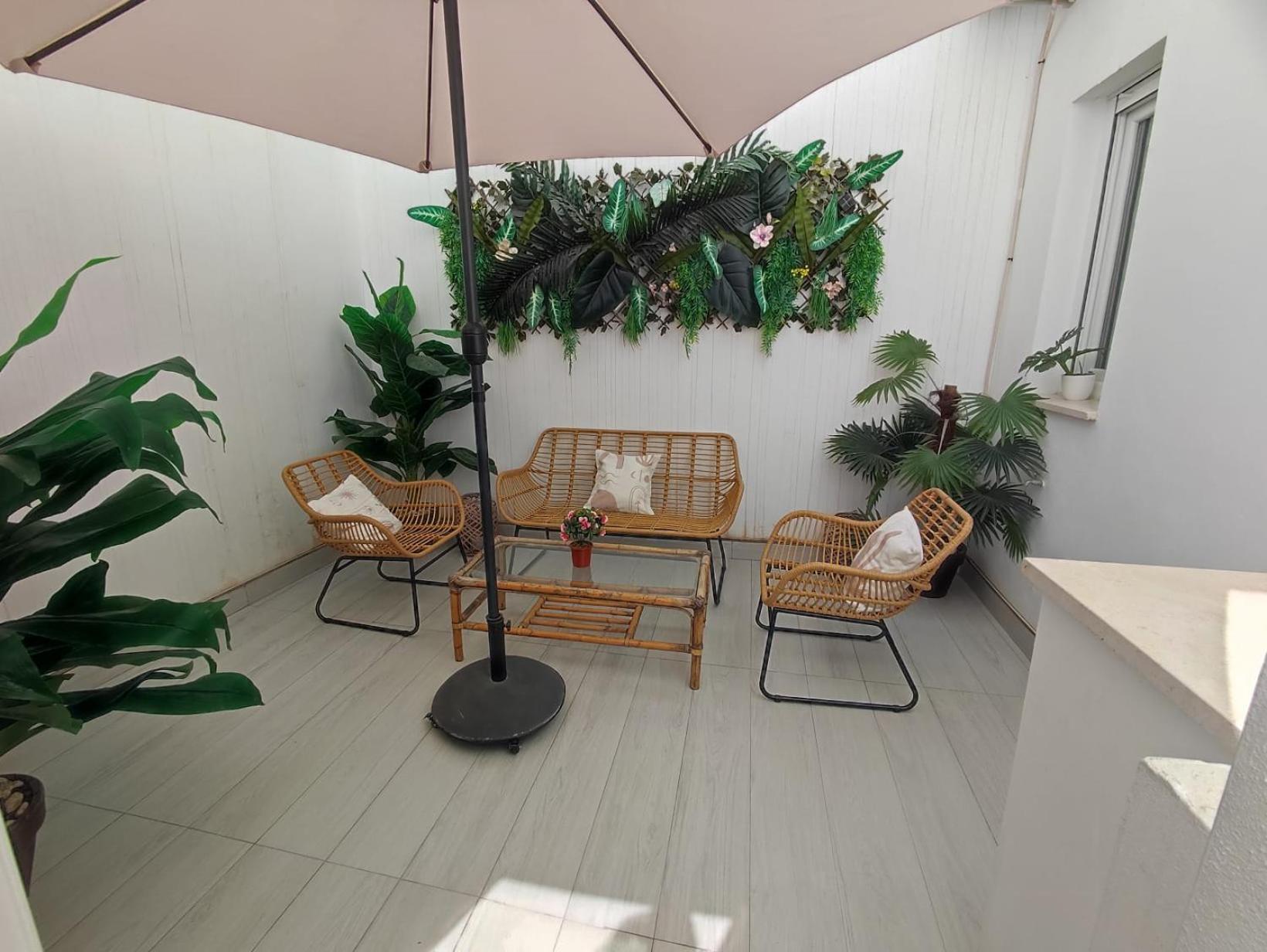 Oasis Con Patio Y Encanto En Centro Sevilla Luaran gambar